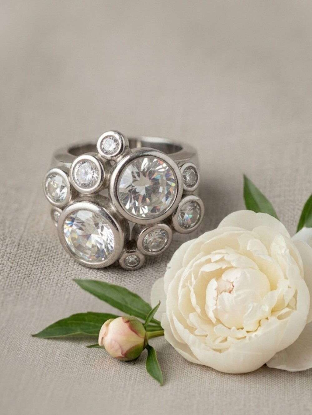 Sparkly Sliver Tone Ring with Various Size Clear Stones x10, Size 7